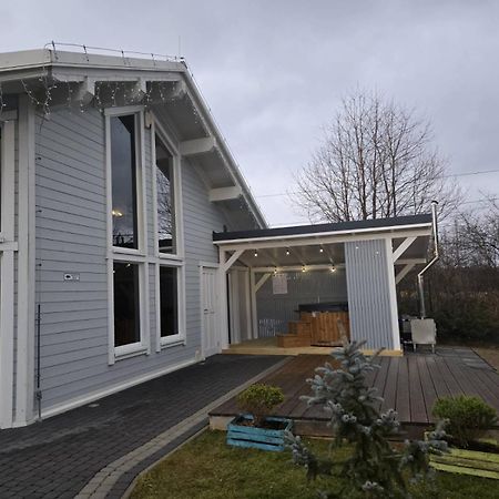 Babiogorska Perelka W Skandynawskim Stylu Z Sauna I Kominkiem Jordanow Buitenkant foto