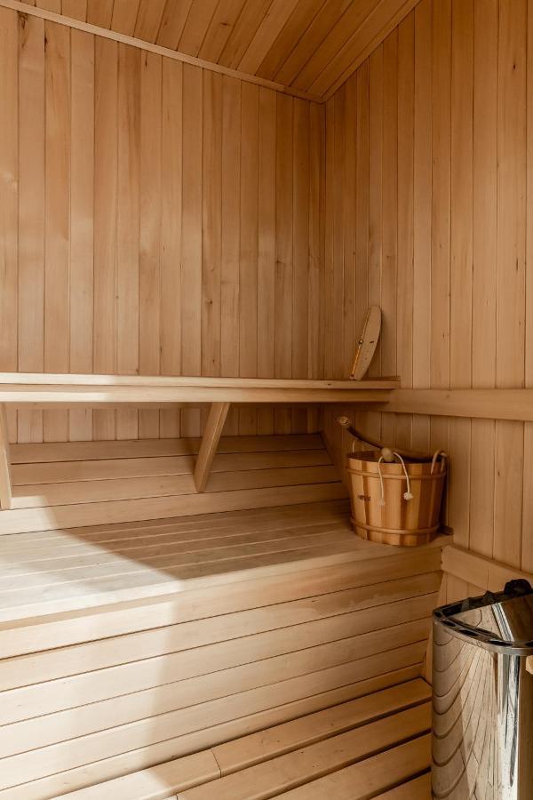 Babiogorska Perelka W Skandynawskim Stylu Z Sauna I Kominkiem Jordanow Buitenkant foto