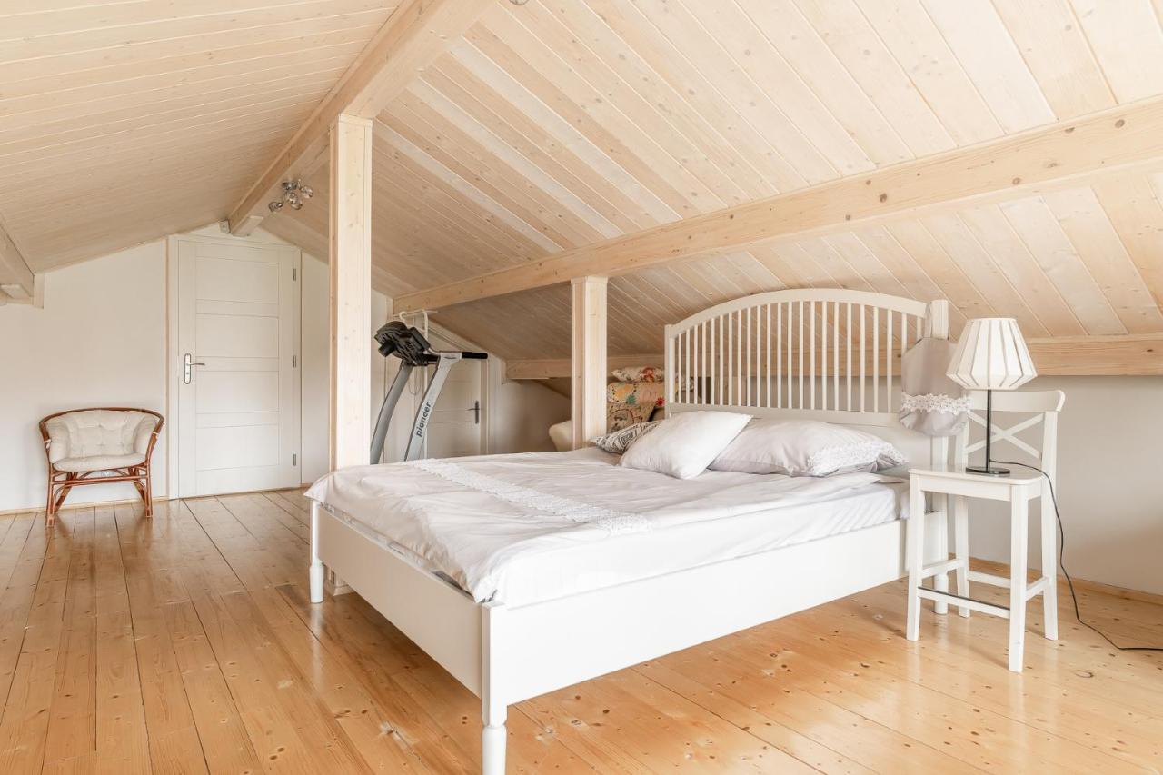 Babiogorska Perelka W Skandynawskim Stylu Z Sauna I Kominkiem Jordanow Buitenkant foto